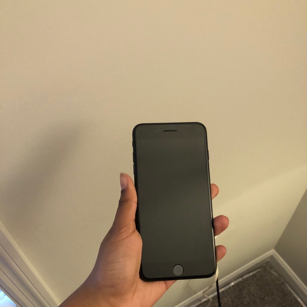 iPhone 7 +